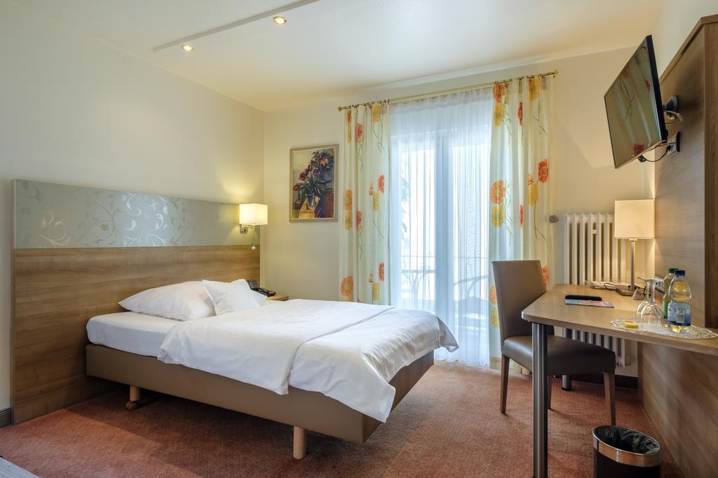 Hotel Hohenstaufen Göppingen Extérieur photo